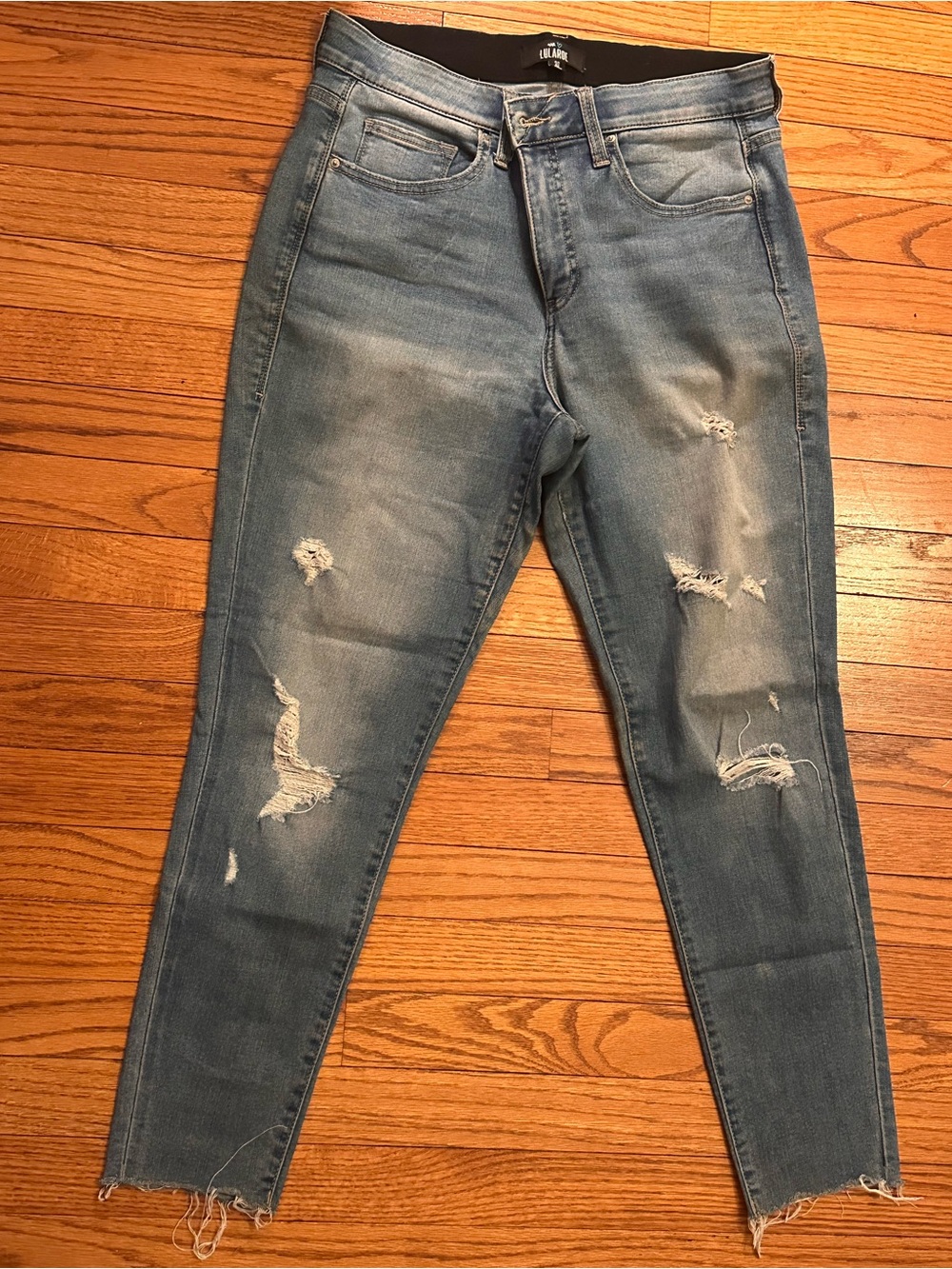 LuLaRoe Women's Light Blue Distressed Skinny Jeans